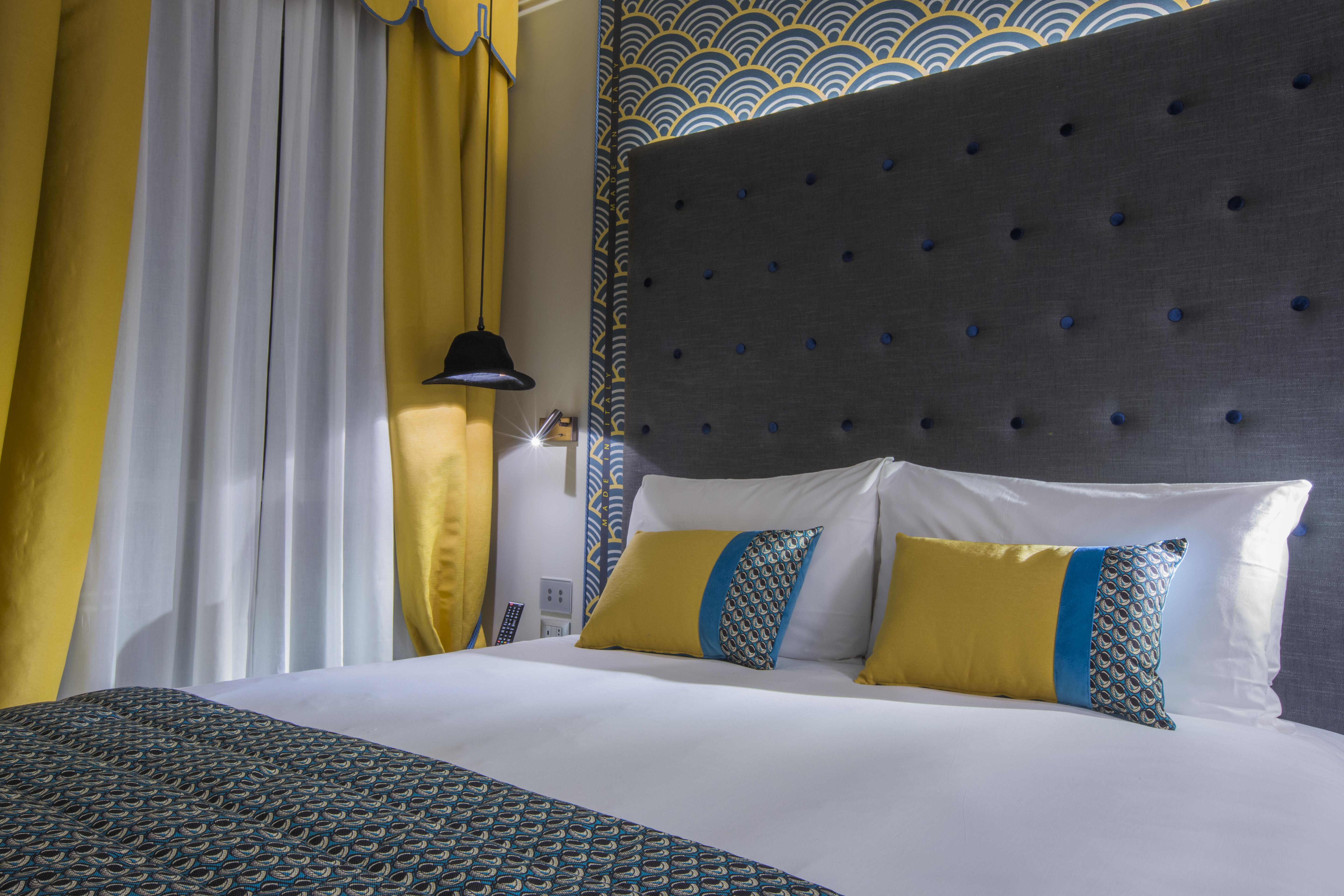 Hotel Indigo Milan - Corso Monforte, an IHG Hotel Esterno foto