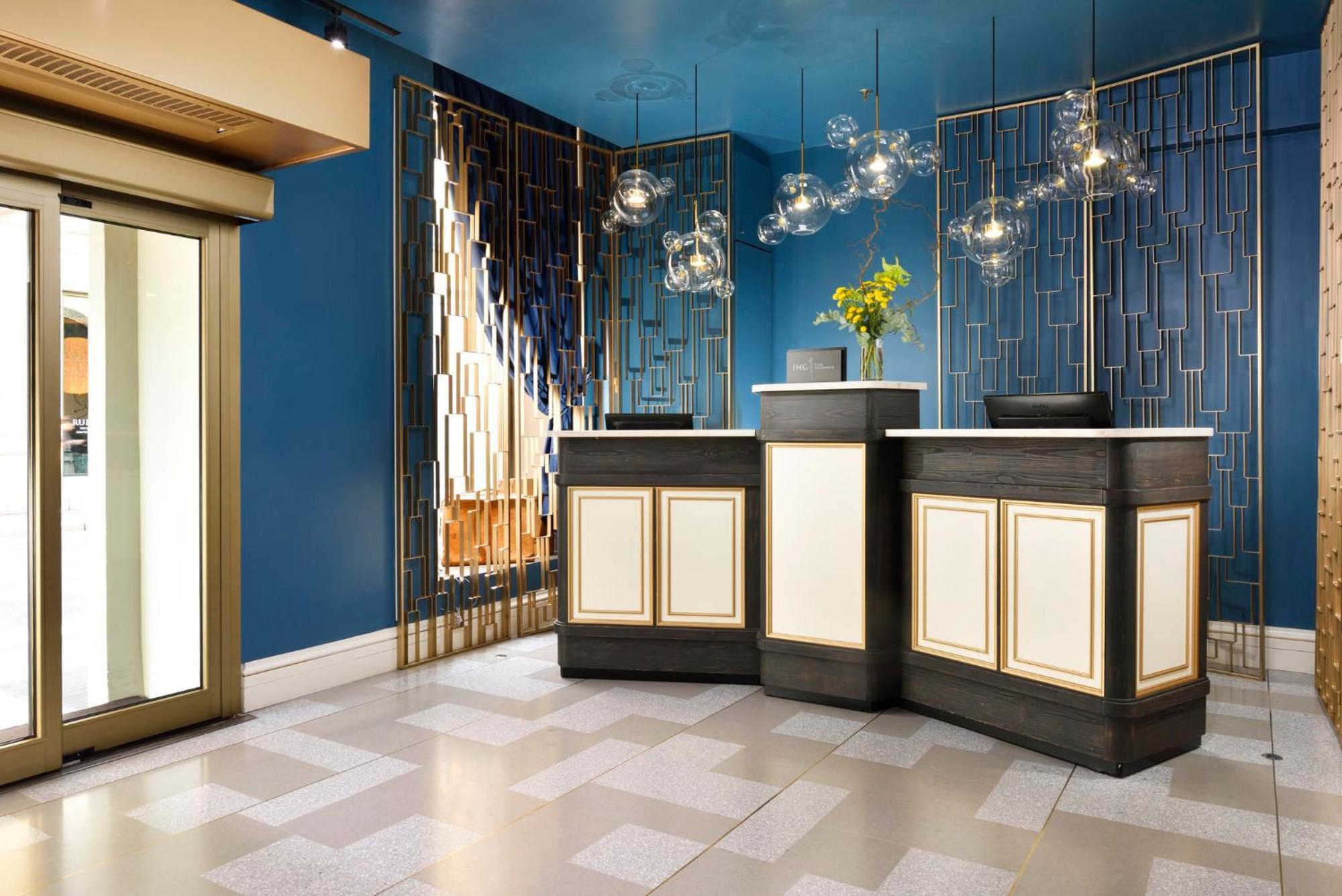 Hotel Indigo Milan - Corso Monforte, an IHG Hotel Esterno foto