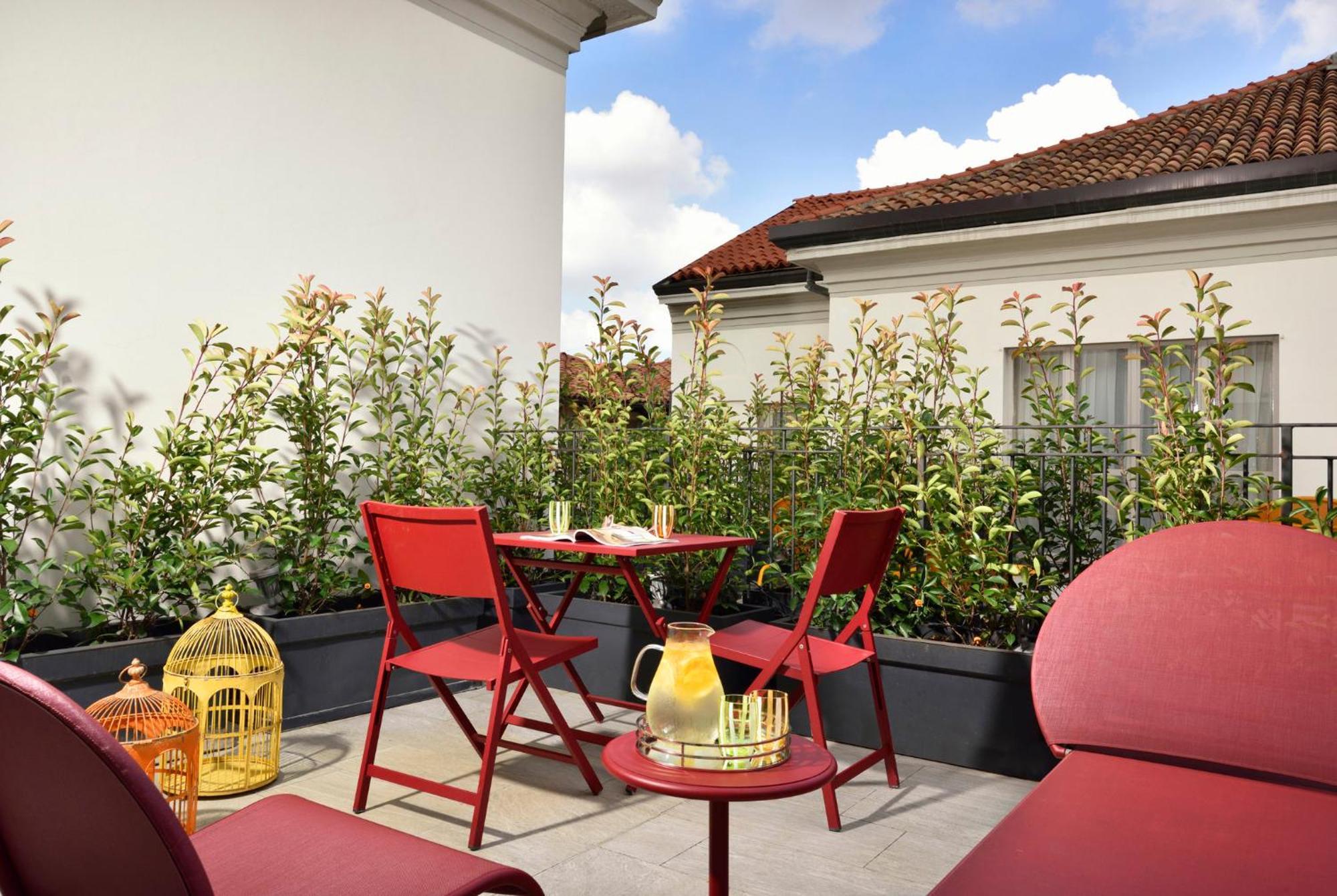 Hotel Indigo Milan - Corso Monforte, an IHG Hotel Esterno foto