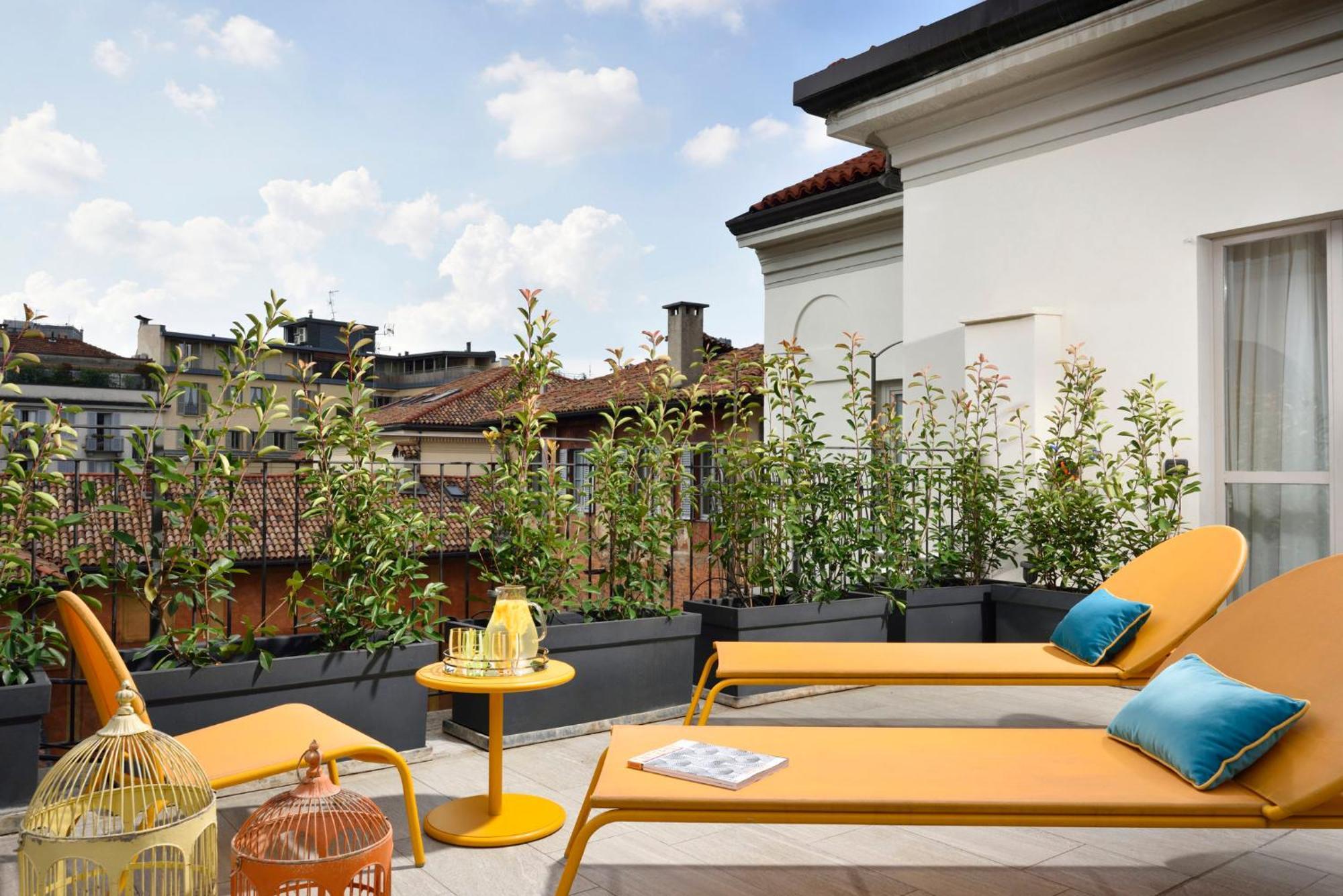 Hotel Indigo Milan - Corso Monforte, an IHG Hotel Esterno foto